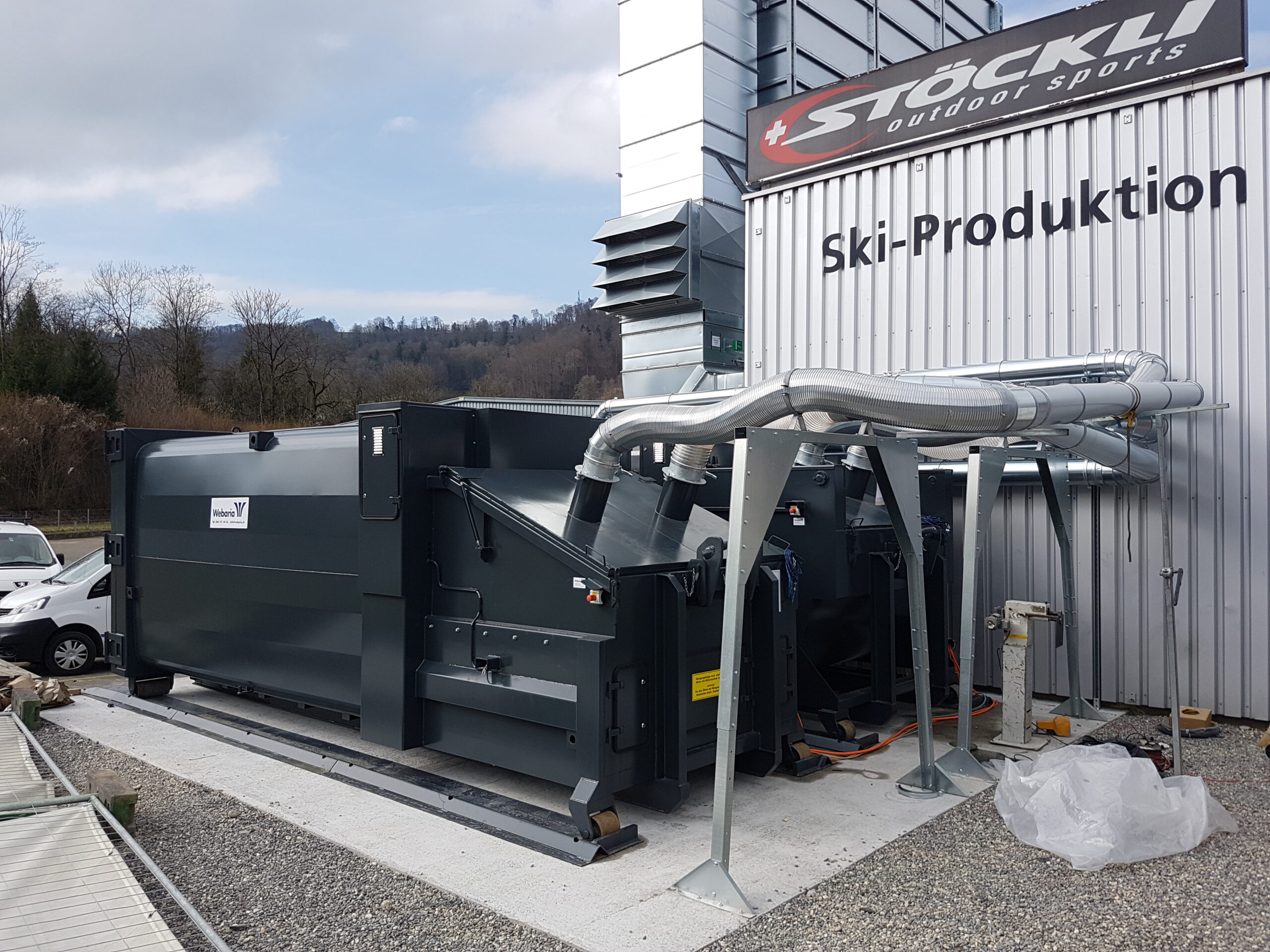 Stöckli mit der Webaria  Entsorgungstechnik