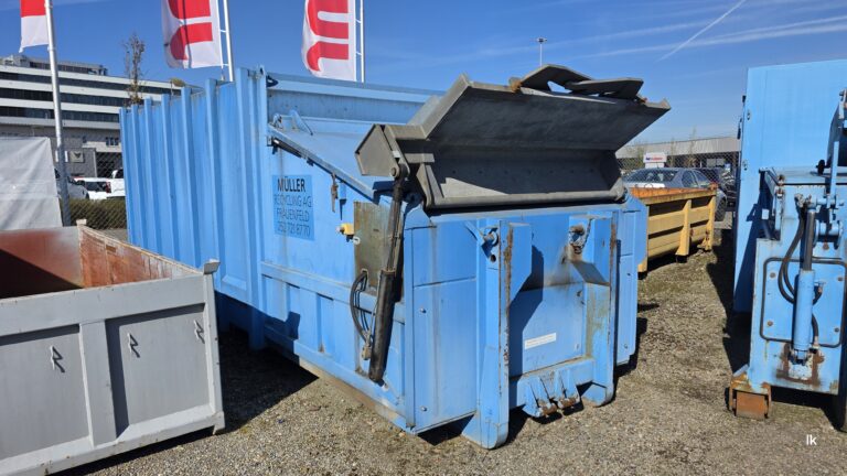 UT PC-300